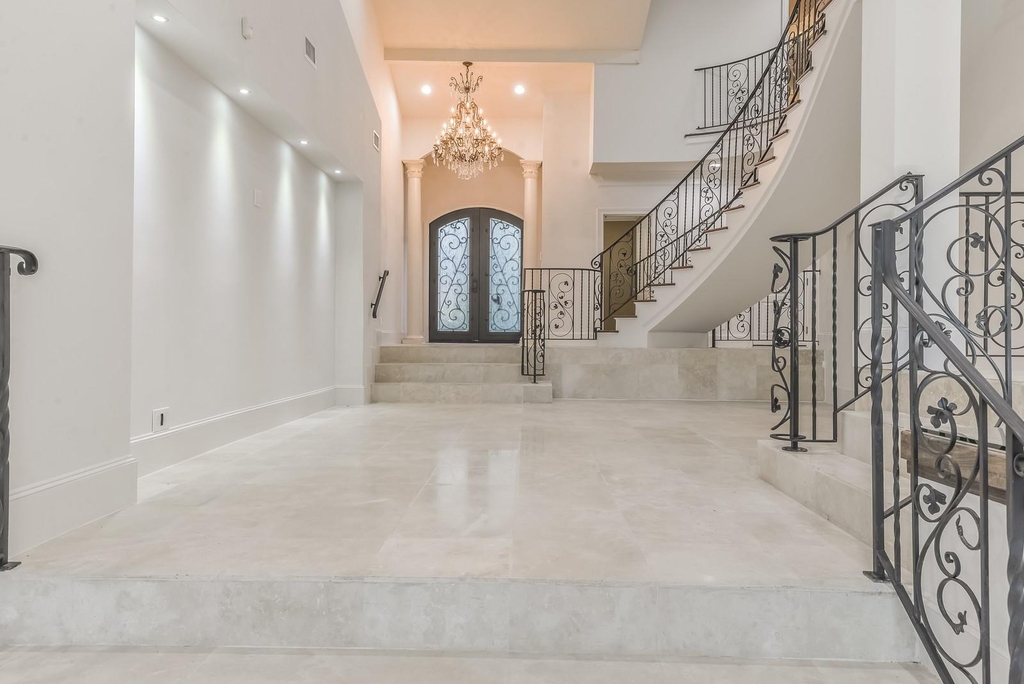 15 W Shady Lane - Photo 2