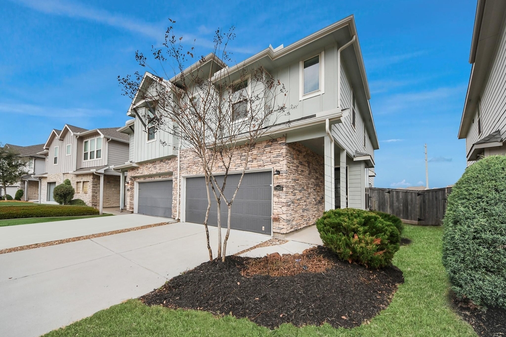 22658 Sutherland Bend Lane - Photo 0