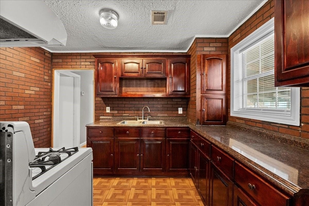 14029 Mcnair Street - Photo 10