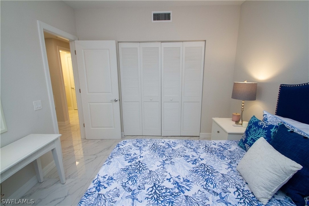 244 Indies Drive E - Photo 20