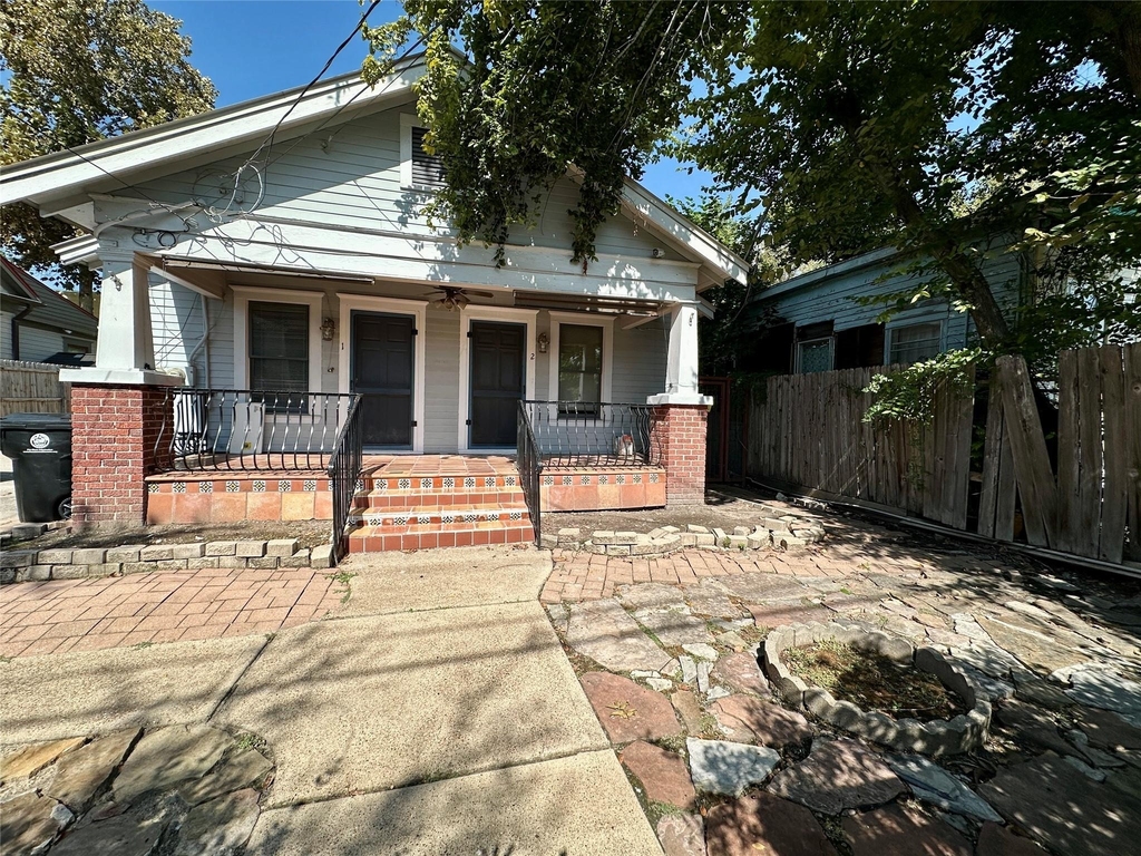 405 James Street - Photo 0