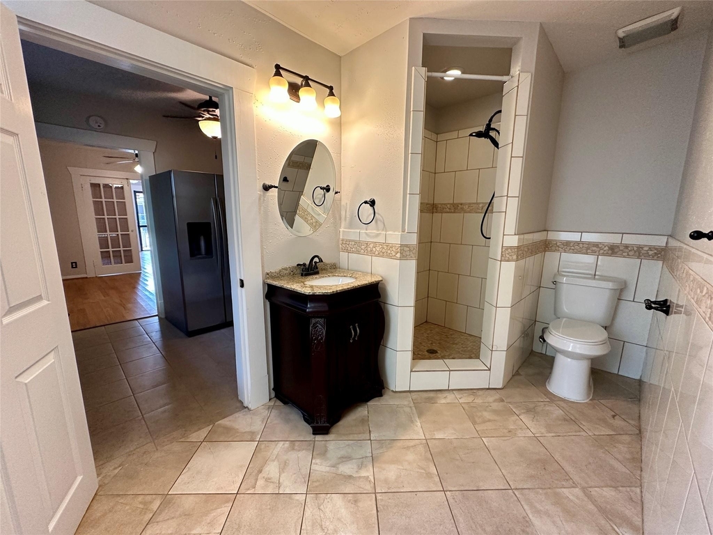 405 James Street - Photo 8