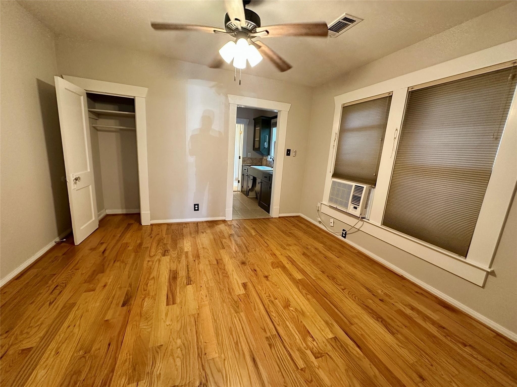 405 James Street - Photo 4