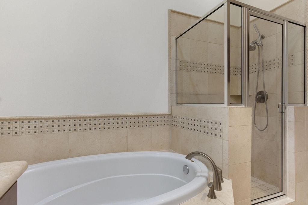 1303 Sherwood Point Lane - Photo 35