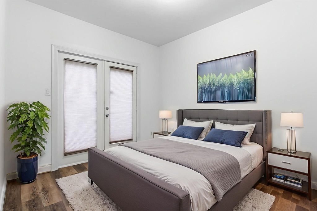 1303 Sherwood Point Lane - Photo 41