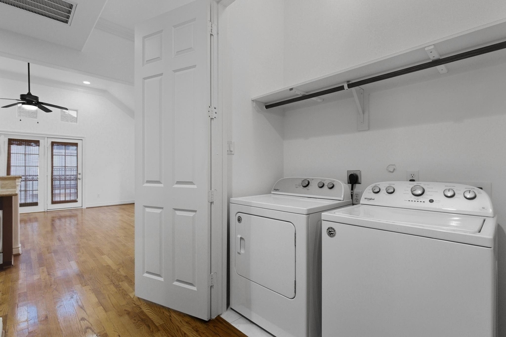 1303 Sherwood Point Lane - Photo 37