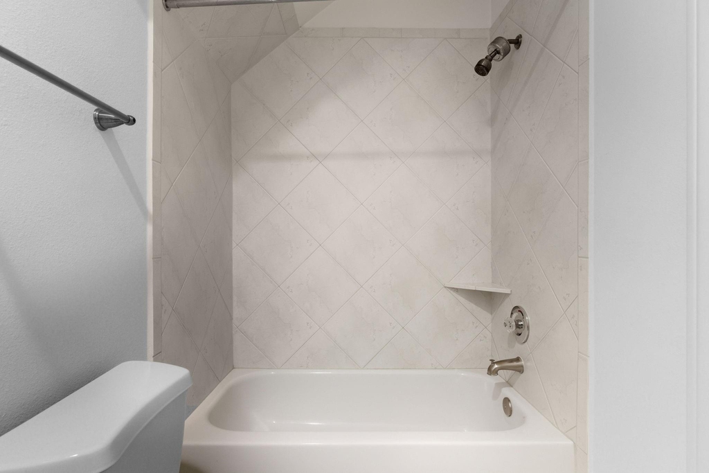 1303 Sherwood Point Lane - Photo 45