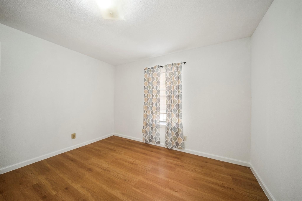 6201 Ranchester Drive - Photo 16