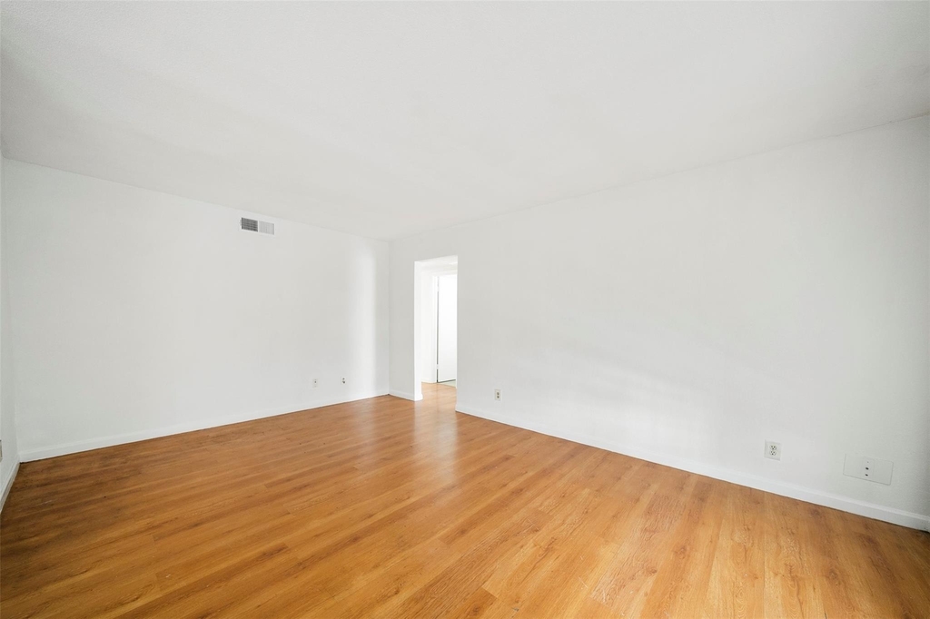 6201 Ranchester Drive - Photo 21