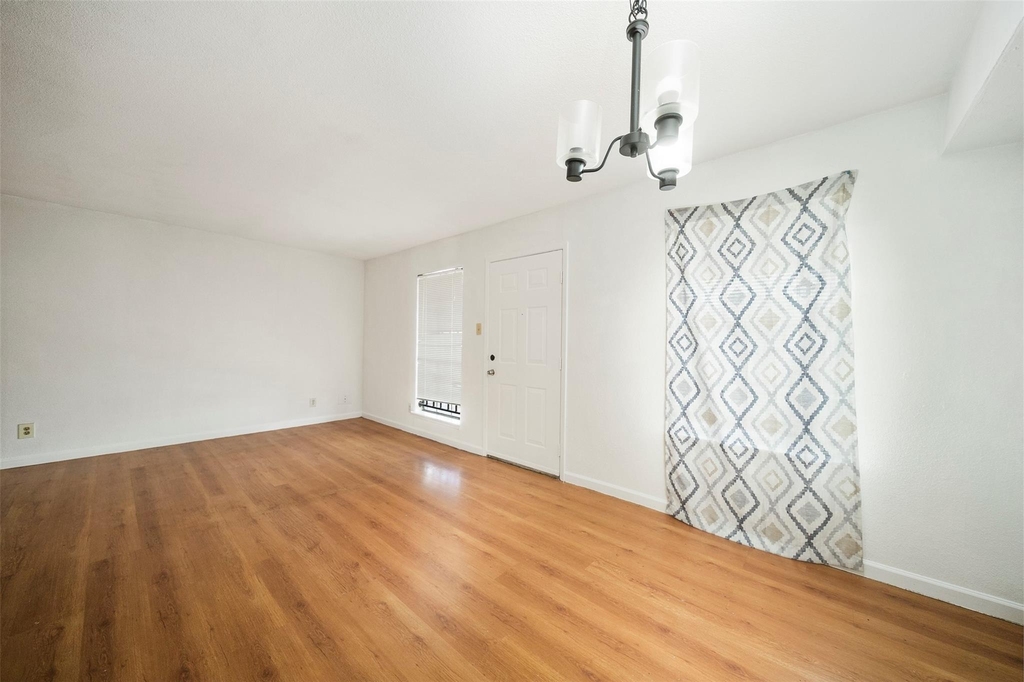 6201 Ranchester Drive - Photo 10