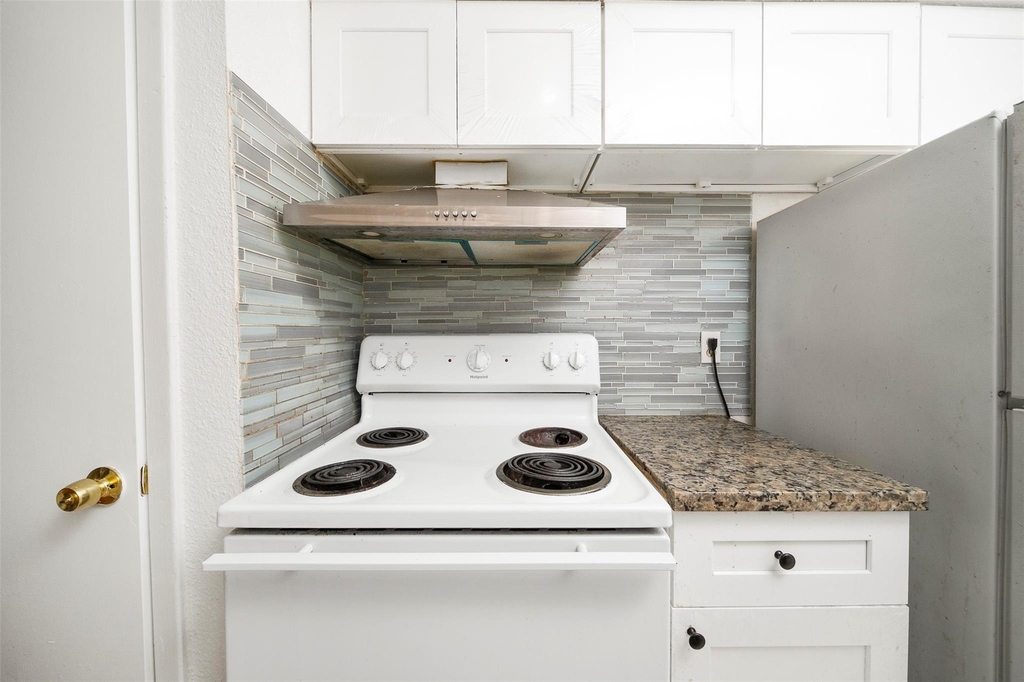 6201 Ranchester Drive - Photo 8