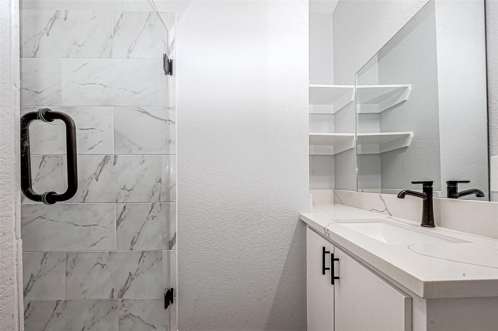 6725 Avenue K - Photo 23