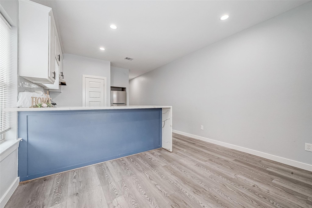 6725 Avenue K - Photo 8