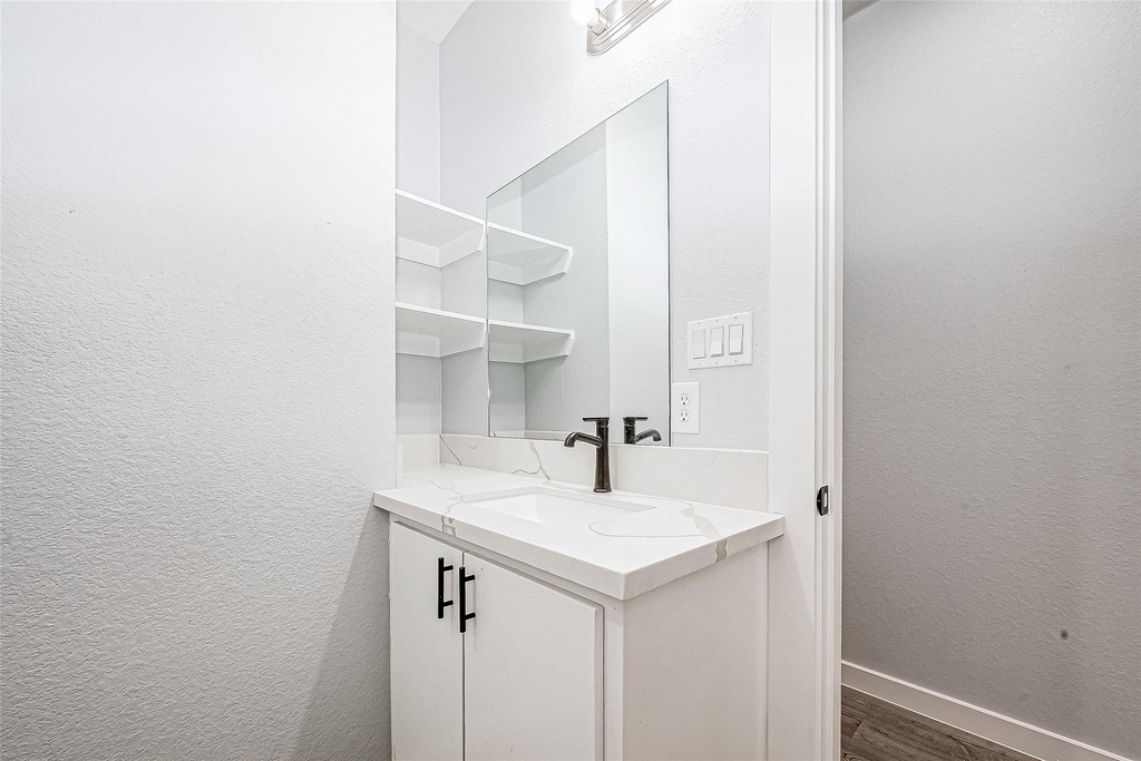 6725 Avenue K - Photo 22