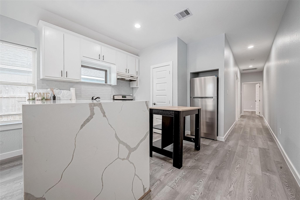 6725 Avenue K - Photo 11