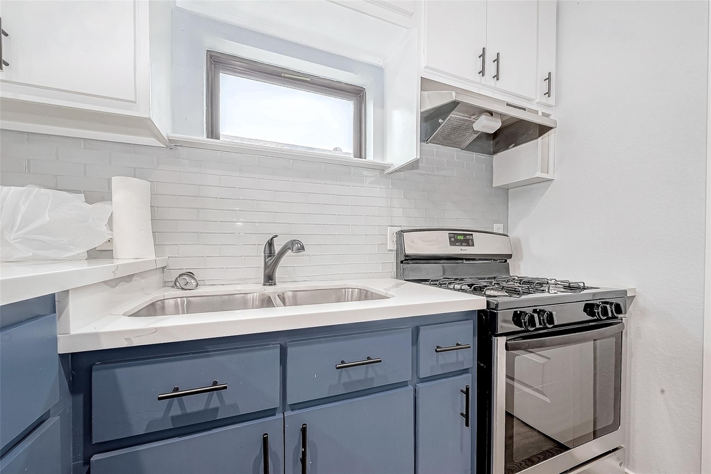 6725 Avenue K - Photo 15