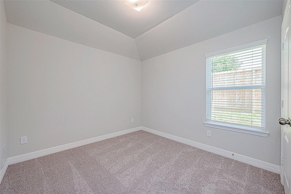 22814 Ephesus Avenue - Photo 17