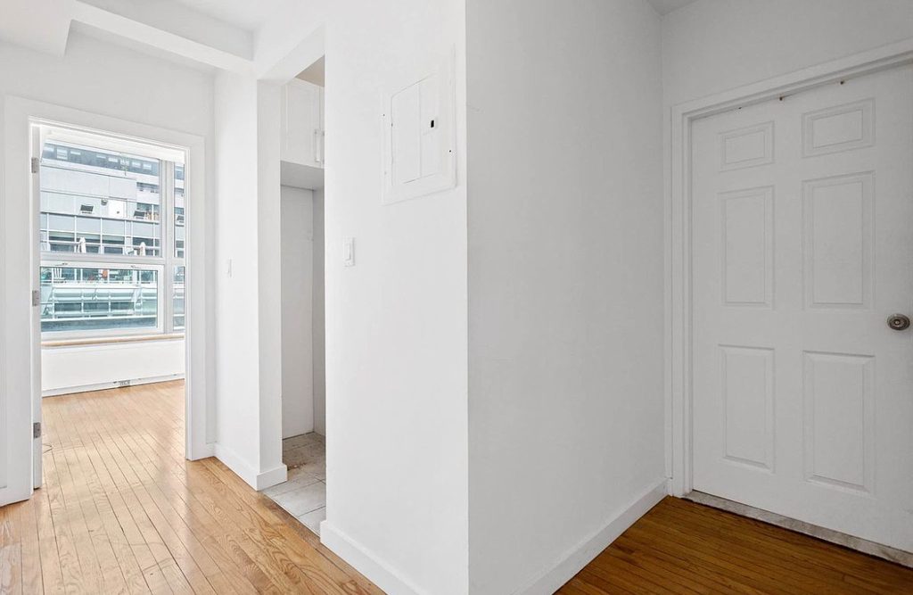 106 Fulton Street - Photo 3
