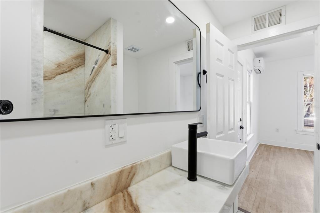 326 6th Avenue N - Photo 10