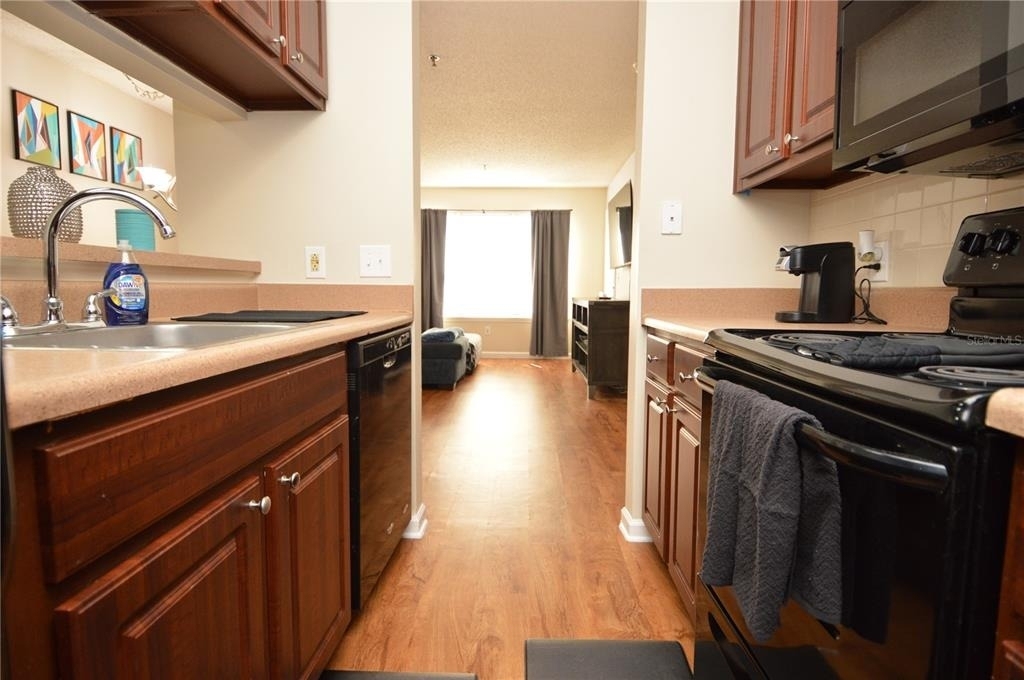 11901 4th Street N - Photo 11