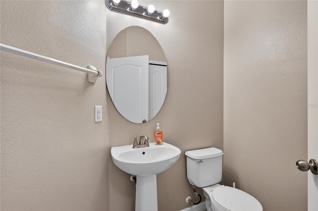 1519 Priory Circle - Photo 16