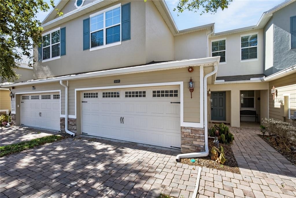 1519 Priory Circle - Photo 0