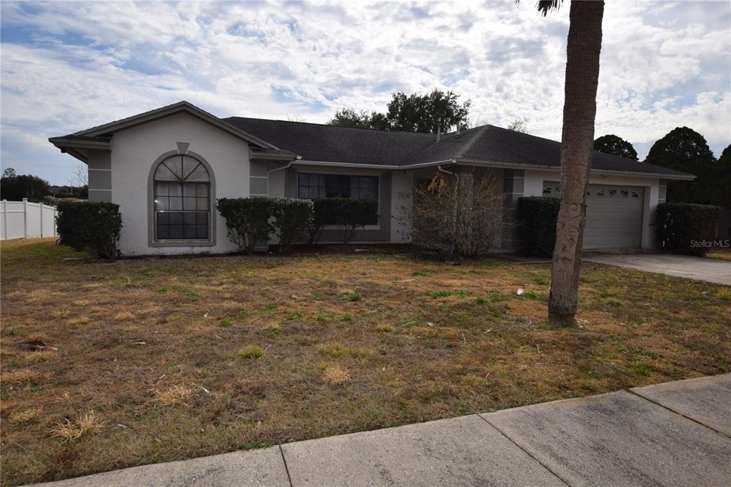 7706 Indian Ridge Trail S - Photo 1