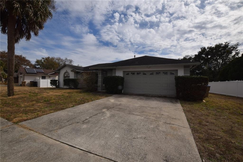 7706 Indian Ridge Trail S - Photo 2