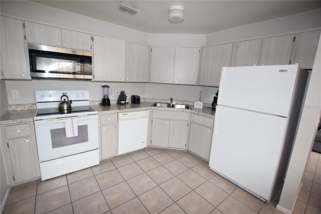 7706 Indian Ridge Trail S - Photo 28