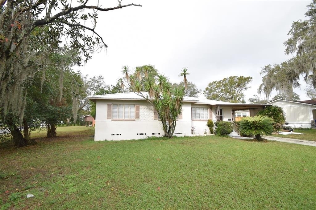 3115 Buckingham Avenue - Photo 1