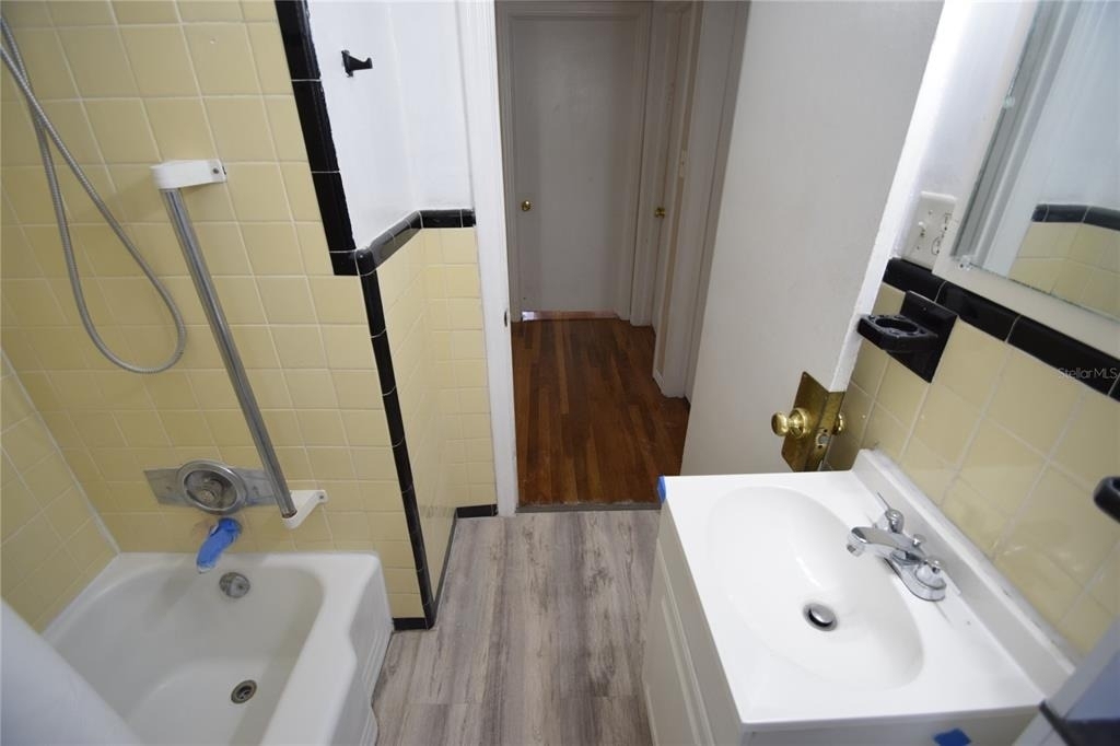 3115 Buckingham Avenue - Photo 18