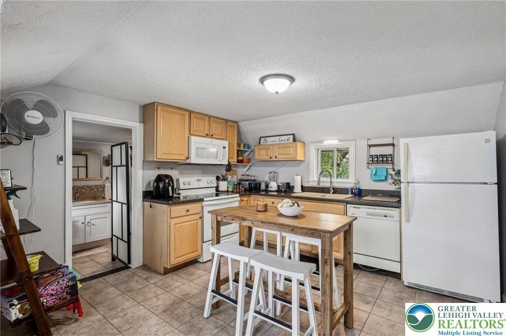 3203 Washington Street - Photo 5