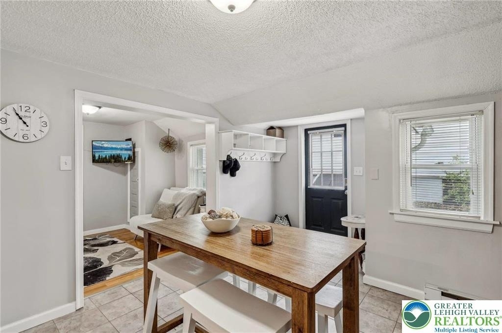 3203 Washington Street - Photo 3