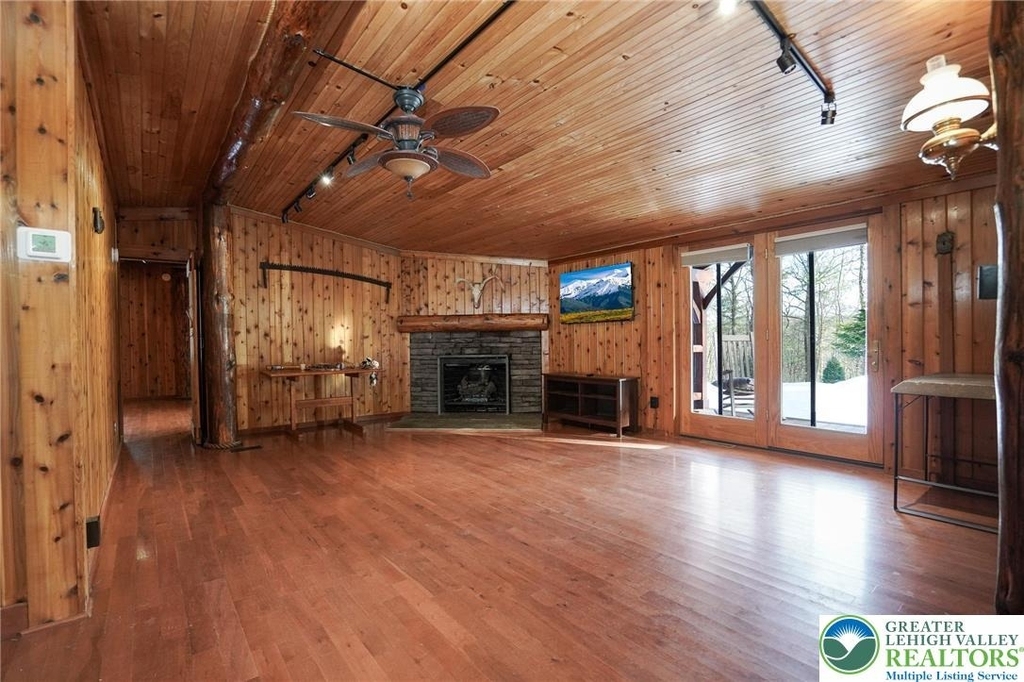 371 Green Tree Drive - Photo 13