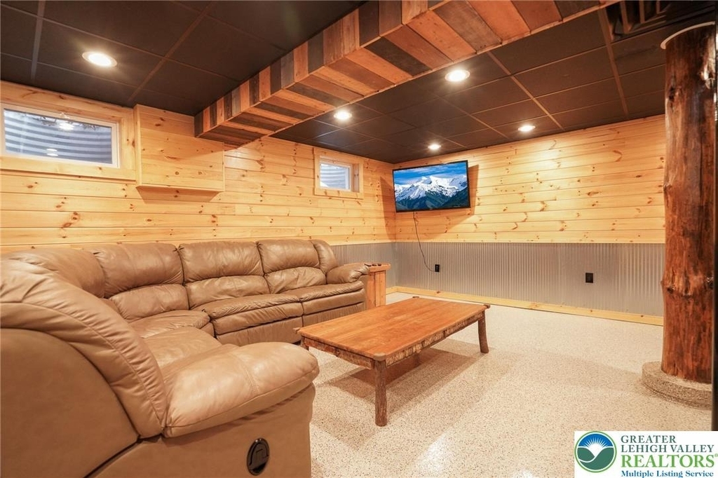 371 Green Tree Drive - Photo 35