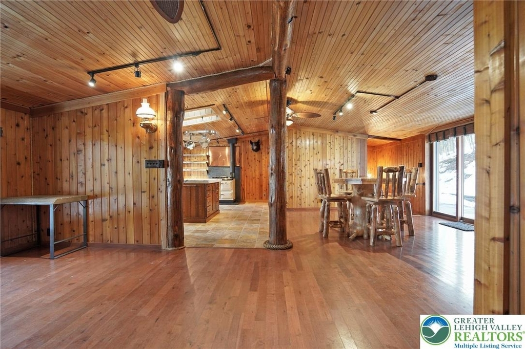 371 Green Tree Drive - Photo 16