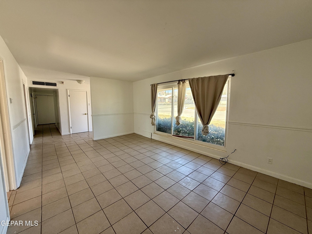 2900 Polk Avenue - Photo 5