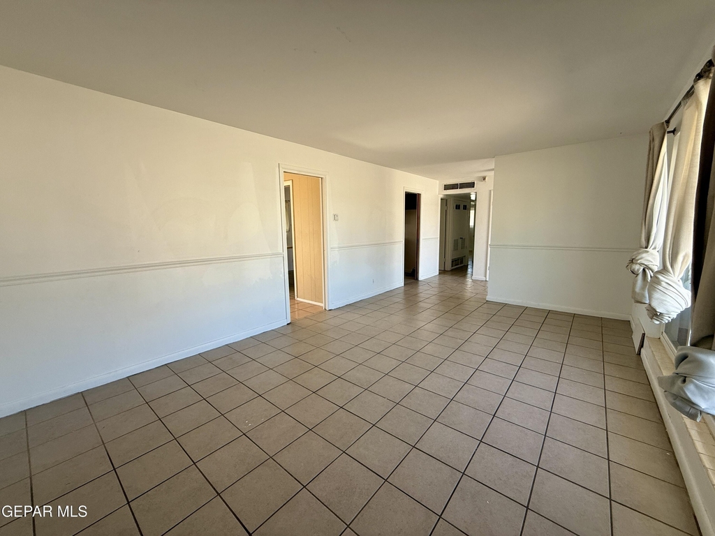 2900 Polk Avenue - Photo 4