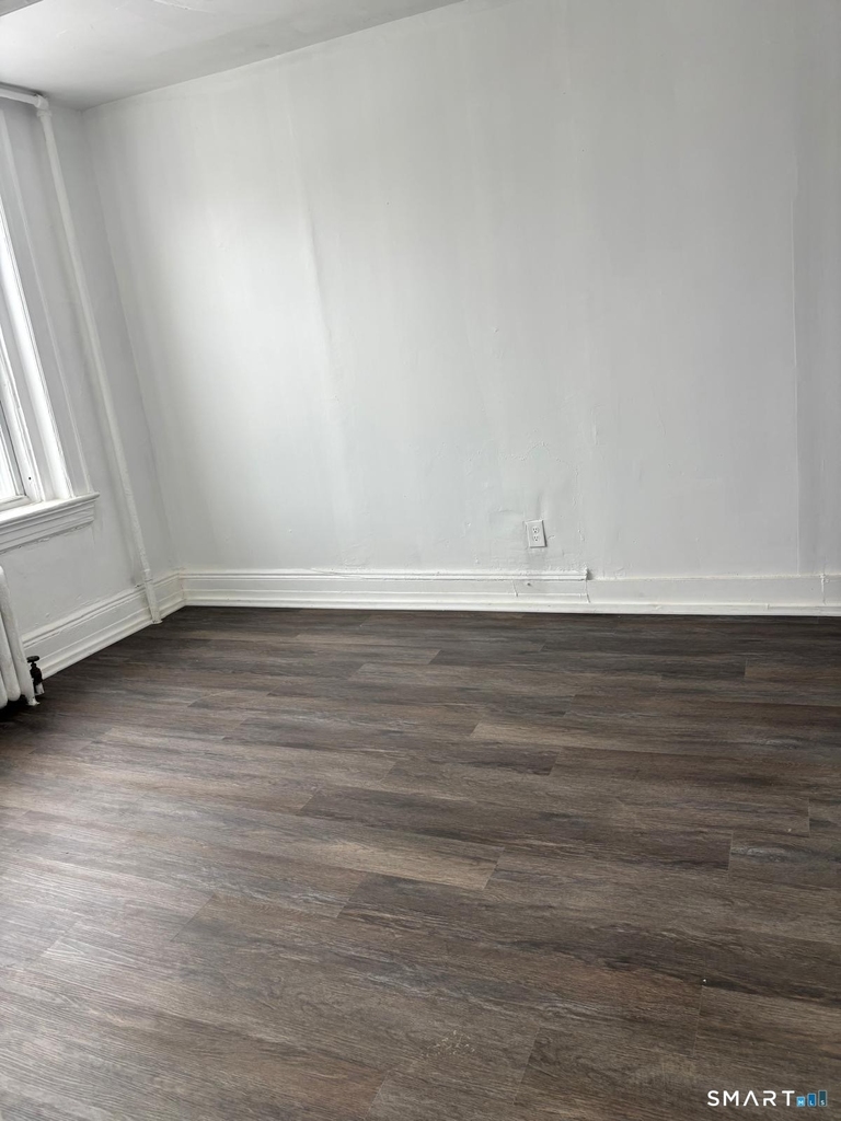 86 Pequonnock Street - Photo 1