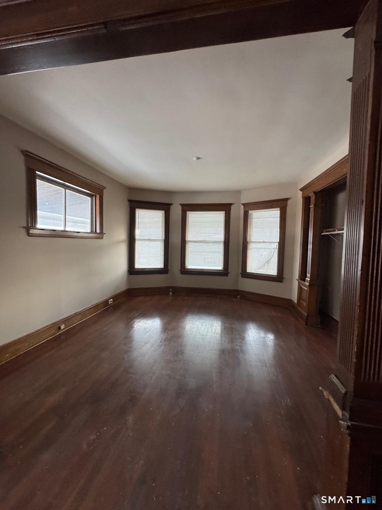 1688 North Avenue - Photo 3