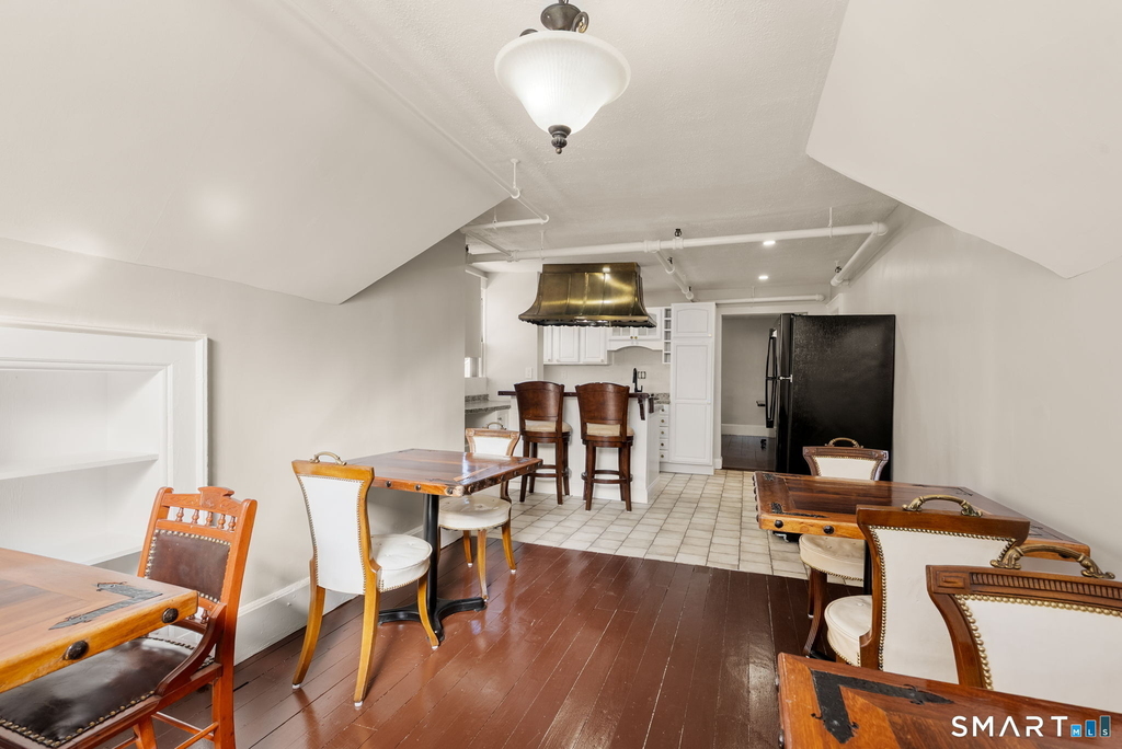 360 Farmington Avenue - Photo 3