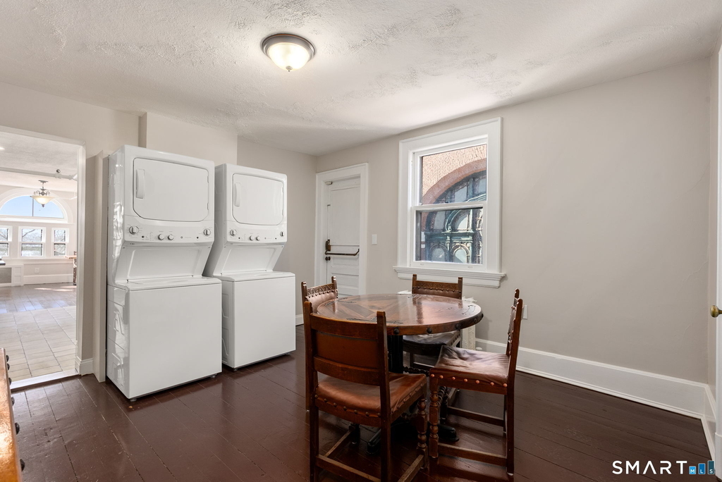 360 Farmington Avenue - Photo 5