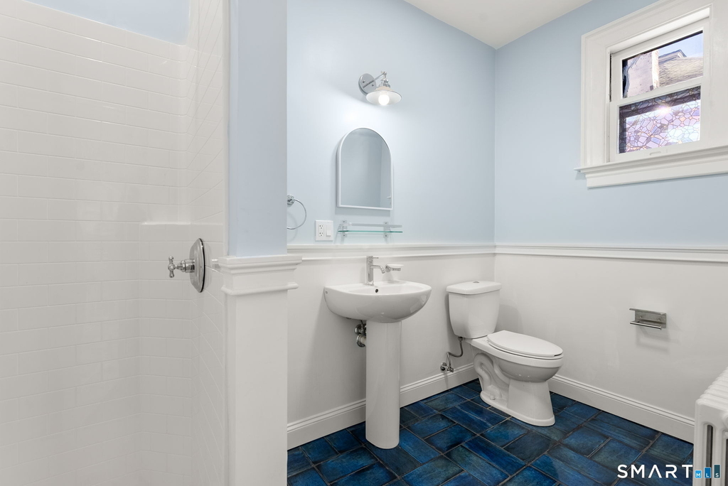 360 Farmington Avenue - Photo 2
