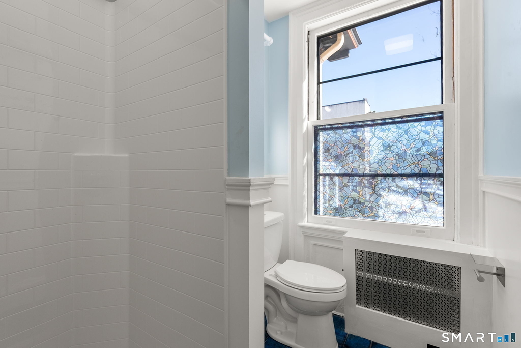 360 Farmington Avenue - Photo 1