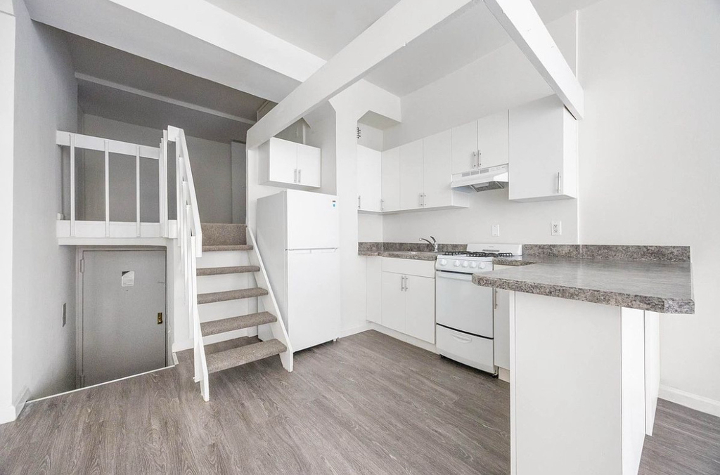 88 Fulton Street - Photo 1