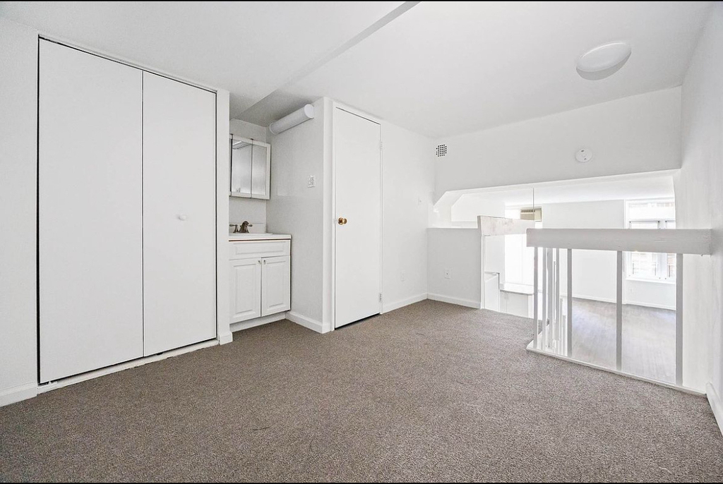 88 Fulton Street - Photo 4