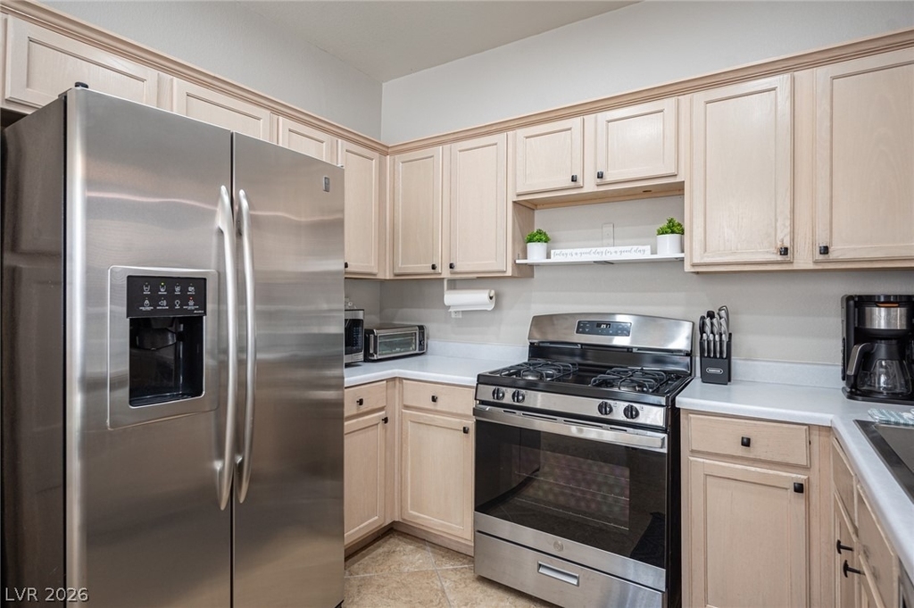 641 Solitude Point Avenue - Photo 13