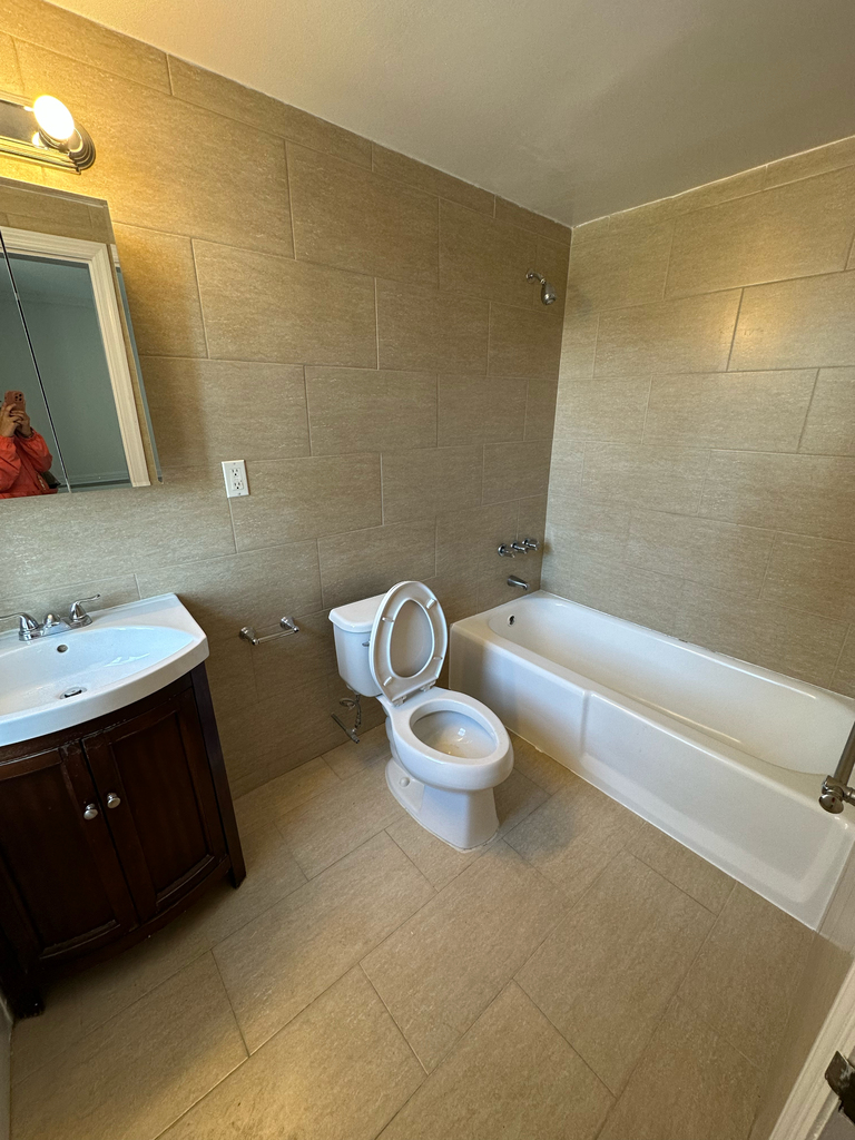 West 34th Street - Photo 2