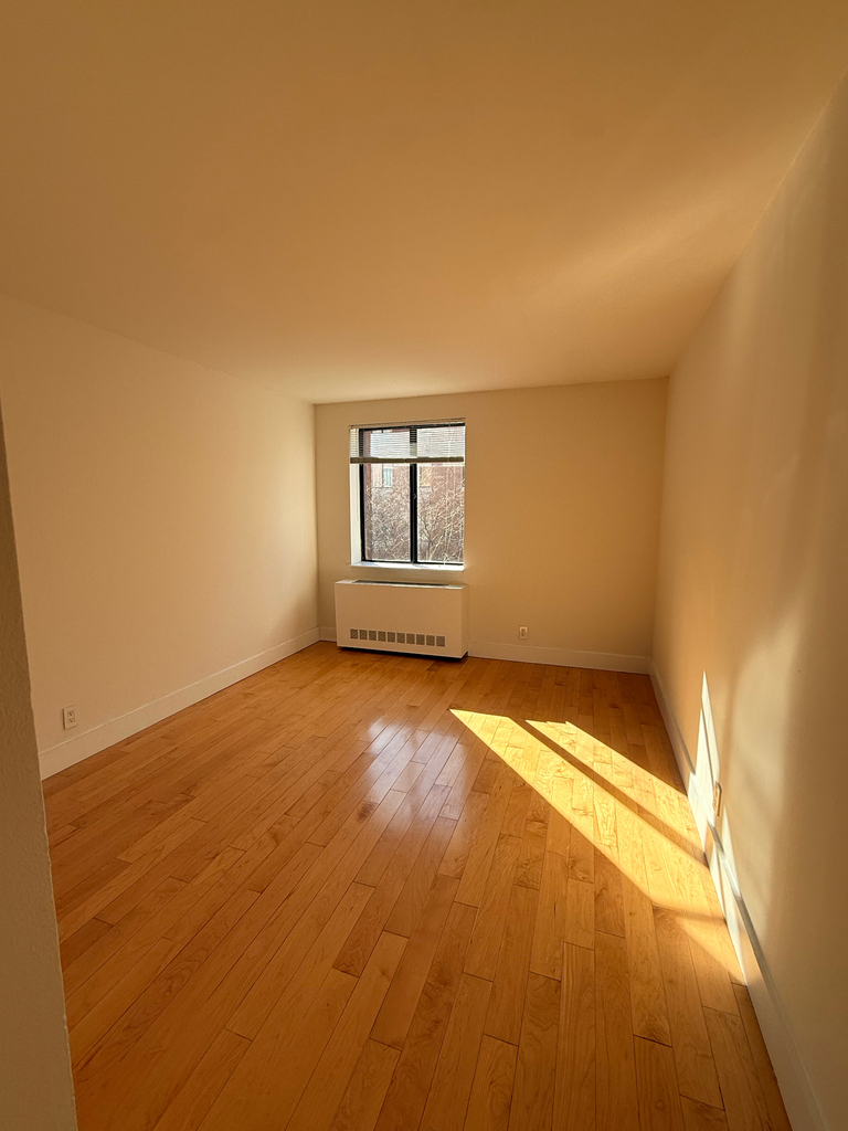 West 53rd Street - Photo 5