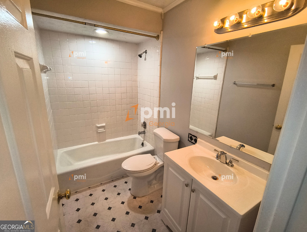 102 Peachtree Court - Photo 6